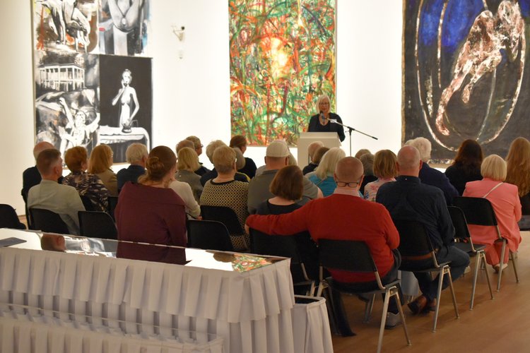 Preview der Ausstellung REBELLINNEN für Förderkreismitglieder